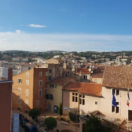 Entre Terre Et Plein Centre Terrasse * Cassis
